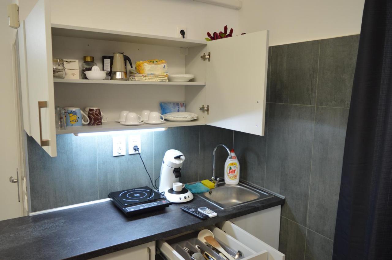 Belvarosi Apartman Печ Экстерьер фото