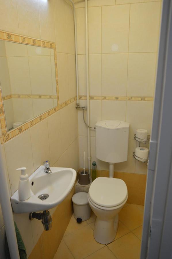 Belvarosi Apartman Печ Экстерьер фото